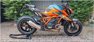 KTM SUPER DUKE 1290R