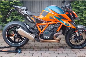 KTM SUPER DUKE 1290R