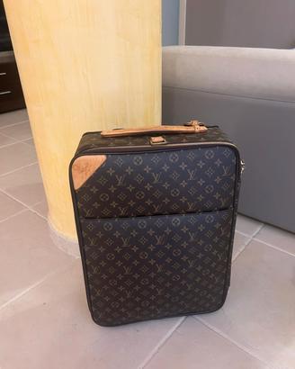 trolley Louis Vuitton 