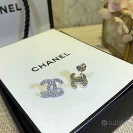 Orecchini Chanel CC punto luce - Nuovi