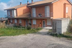 Casa cielo terra a schiera