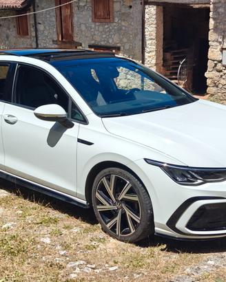 Golf VIII 1.5 etsi evo R-Line 130cv dsg