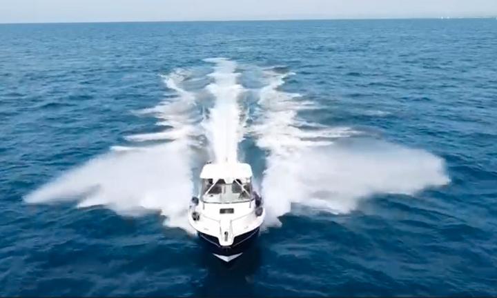 Karnic Bluewater 24.50 - 2 x Yamaha 150 - Full opt