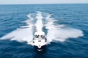 Karnic Bluewater 24.50 - 2 x Yamaha 150 - Full opt