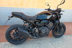 Honda 1000 Cb r
