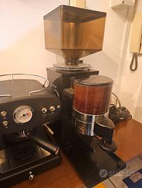 Macinacaffè professionale GRIMAC con dosatore