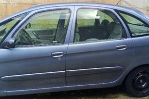 Citroen picasso anno 2006 PER PEZZI DI RICAMBIO