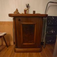 Mobile ingresso in legno