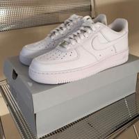 Nike Air Force 1 bianche originali – taglia 39