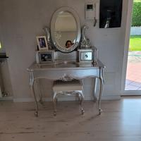 Set mobile da trucco con sgabello – stile raffina