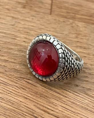Anello in argento tondo squamato Nove25 con pietra