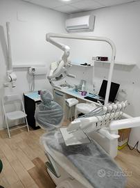 Stock Attrezzature Odontoiatriche Professionali