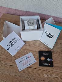 Swatch x Omega MoonPhase Snoopy White