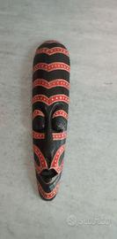 Maschera tribale africana in legno