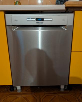 Lavastoviglie HotPoint Ariston 3D ZONE WASH