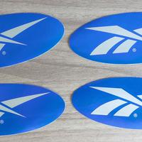 adesivo Reebok ovale e rettangolare