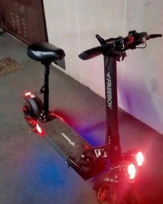 monopattino elettrico FREEBOY