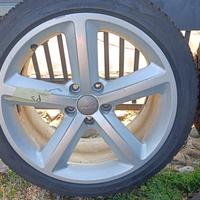 Gomme invernali più cerchi 245/40/18