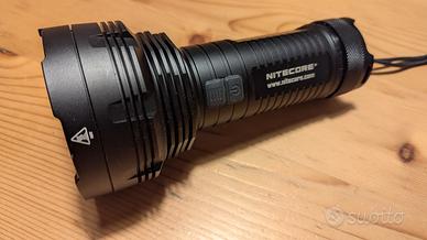 TORCIA NITECORE TM16 4x XM-L2-U2 4.000 lumen