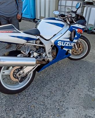 GSX-R 750 – 2002 – 44.000 KM