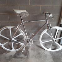 Bicicletta scatto fisso Cigno Veloce in alluminio