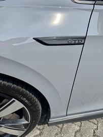 auto GOLF 8 GTD