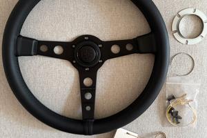 Volante Porsche Sport Prototipo "Black Edition".