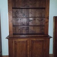 Credenza antica