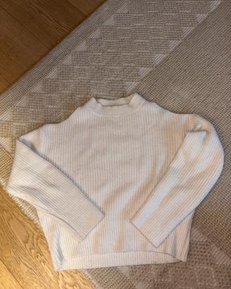 Maglione subdued bianco panna con spalle scoperte