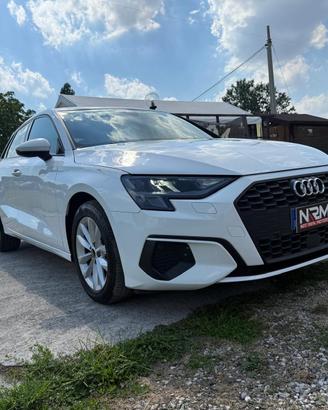 Audi A3 SPB 30 TDI Business Advanced