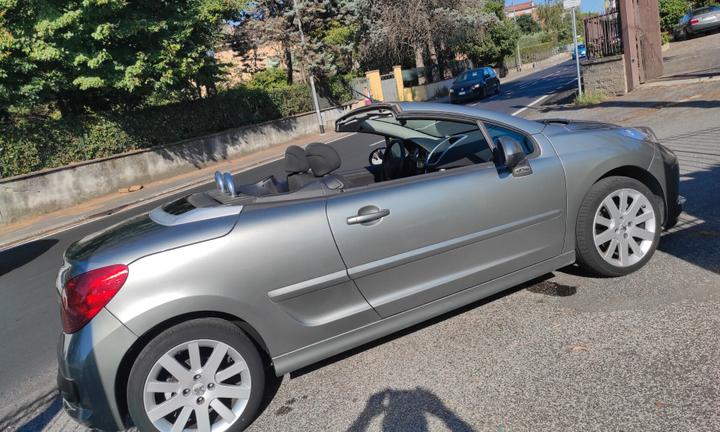 Peugeot 207 1.6 HDi 110CV CC Tecno