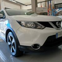 NISSAN Qashqai 1.600 dCi X-Tronic 2WD BlackEdition