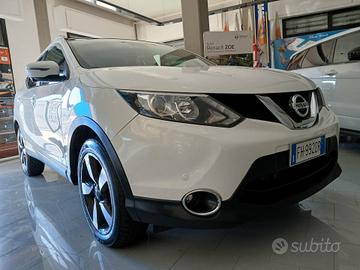 NISSAN Qashqai 1.600 dCi X-Tronic 2WD BlackEdition