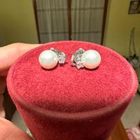 Orecchini in argento con perle e pietre preziose