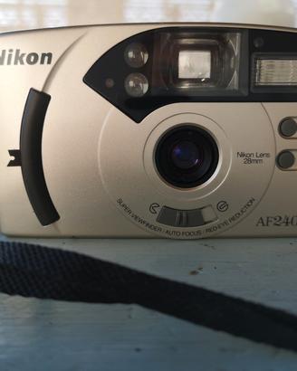 macchina Originale  Nikon AF240SV made Japan