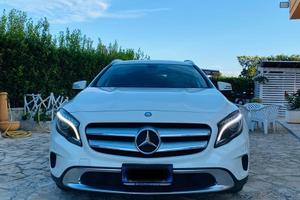 Mercedes gla 2000