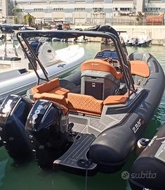 2Bar 82 pck 2 x Mercury F200 V6 - CVT Nautica