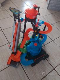 hot Wheels Mega autolavaggio 