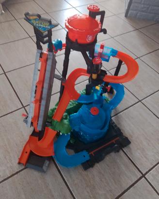 hot Wheels Mega autolavaggio 