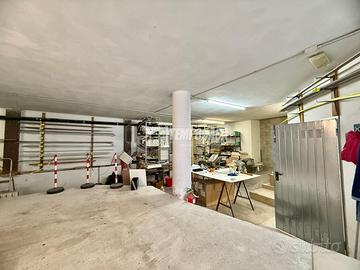 Magazzino a Ciriè 3 locali
