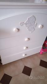 fasciatoio ,culla con materasso, bicicletta 