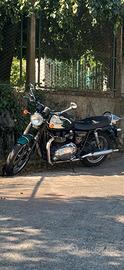 Triumph Bonneville T100