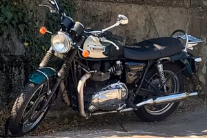 Triumph Bonneville T100