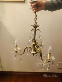 Lampadario con gocce di cristallo