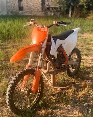 KTM SX 85 2020, poche ore + kit plastiche rosse