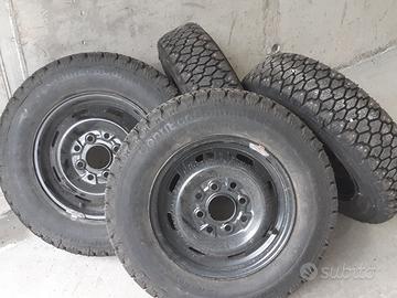4 gomme con cerchio per piaggio