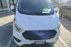 Ford transit custom 6 posti