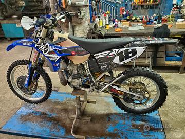 Plastiche Revolution Racetech YZ