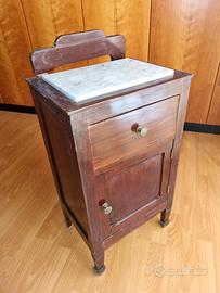 mobili antichi comodino