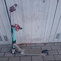 monopattino DUE ruote 6/12 anni